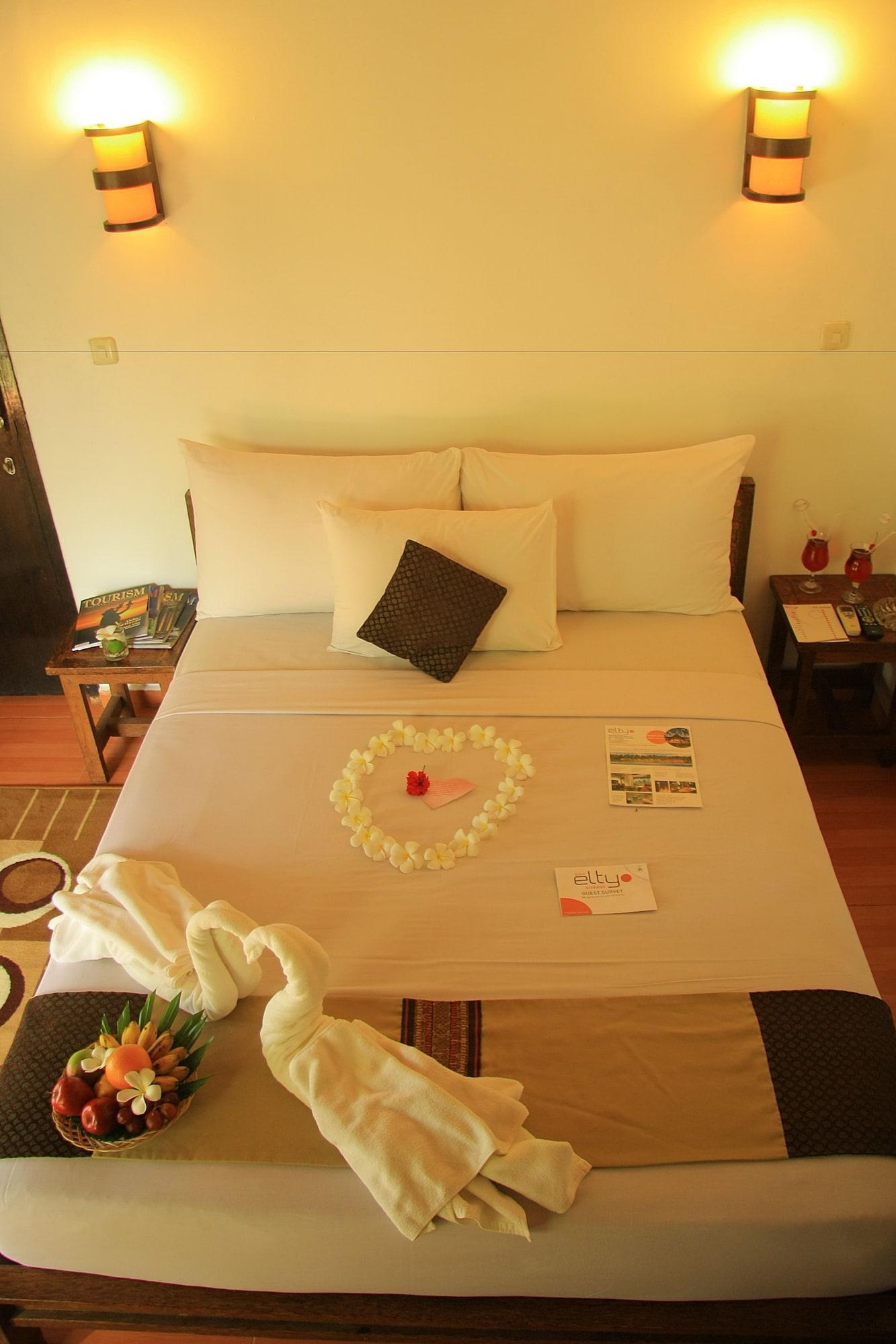 Grand Elty Krakatoa Hotel Kalianda Kültér fotó